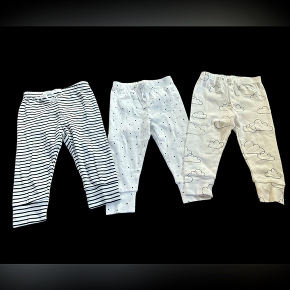3 pack of Gap cotton pants, front tie, all new, 2 white, 1 navy stripe, 12-18 M - Picture 1 of 6